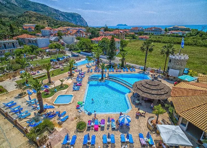 Antonis Pool Bar 3*