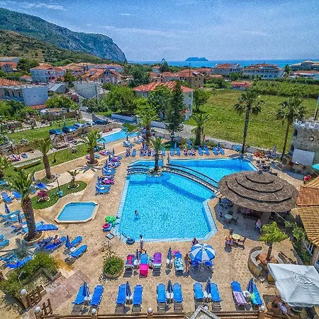 Antonis Pool Bar 3*