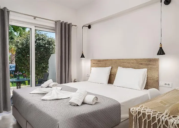 Antonis Pool Bar Kalamákion