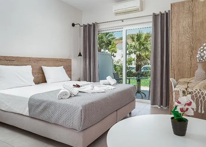 Antonis Pool Bar Hotel Kalamákion