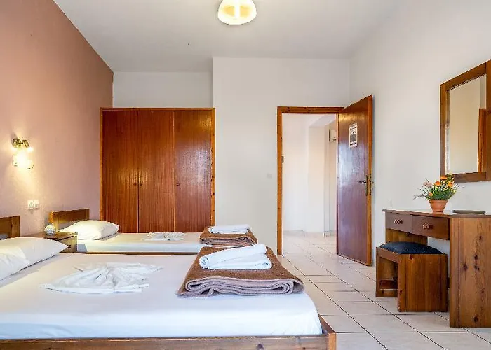 Antonis Pool Bar Kalamákion