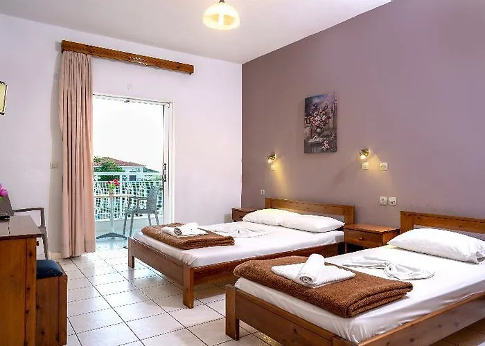 Hotel Antonis Pool Bar Kalamákion