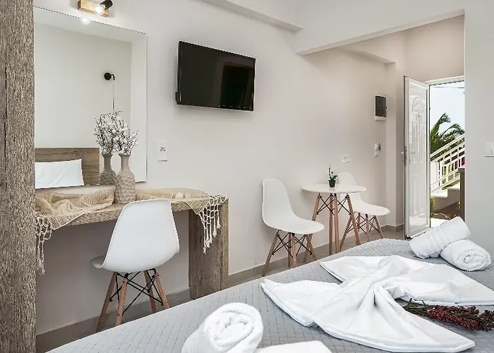 Antonis Pool Bar Hotel Kalamákion