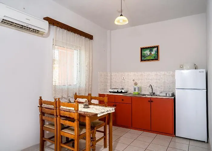 Antonis Pool Bar Отель 3*