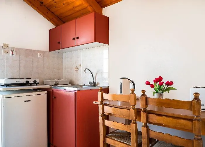 Antonis Pool Bar Kalamákion